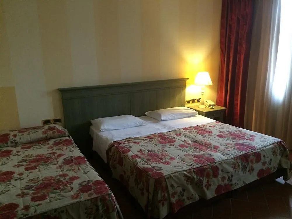 Bes Hotel Bergamo Cologno Al Serio