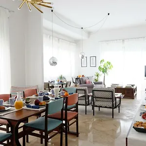 Questa Casa Non E'un Italy